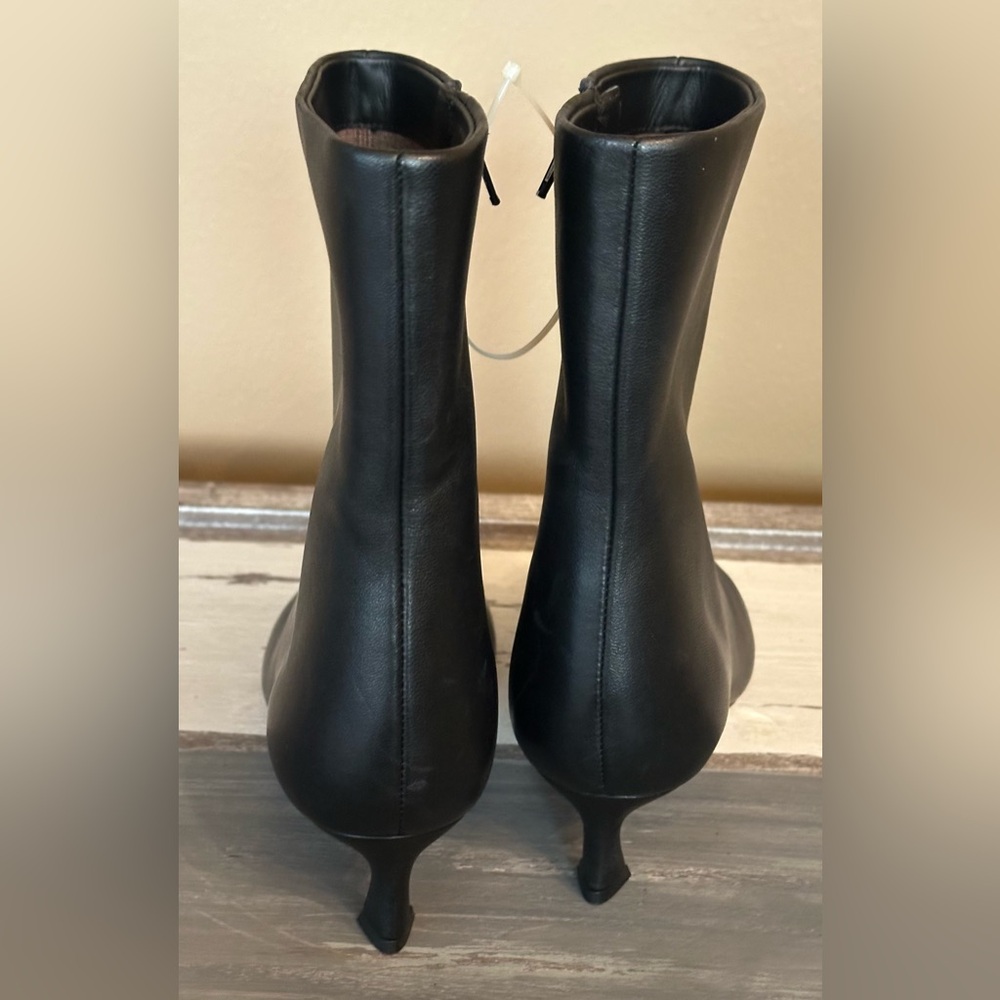 Jennifer Sumko x Antonio Melani Black Leather Pointed Toe Kitten Heel Boots 6.5M - Picture 4 of 7